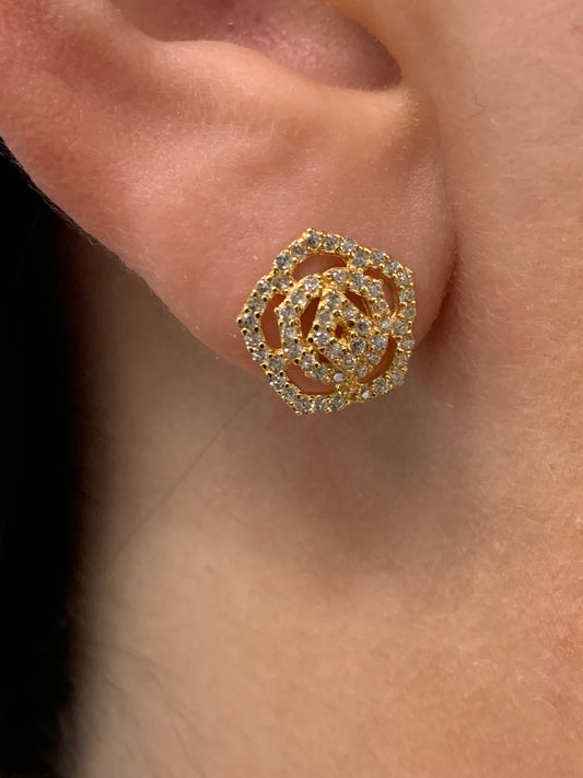 Gold plated flower earrings